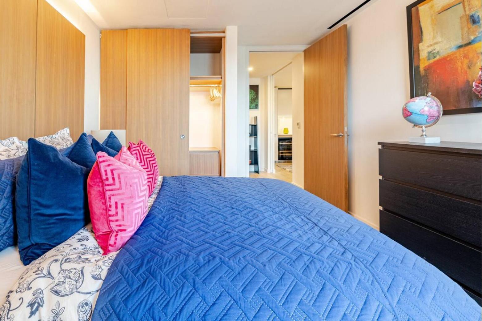 Soho 2 Bed Penthouse Modern *