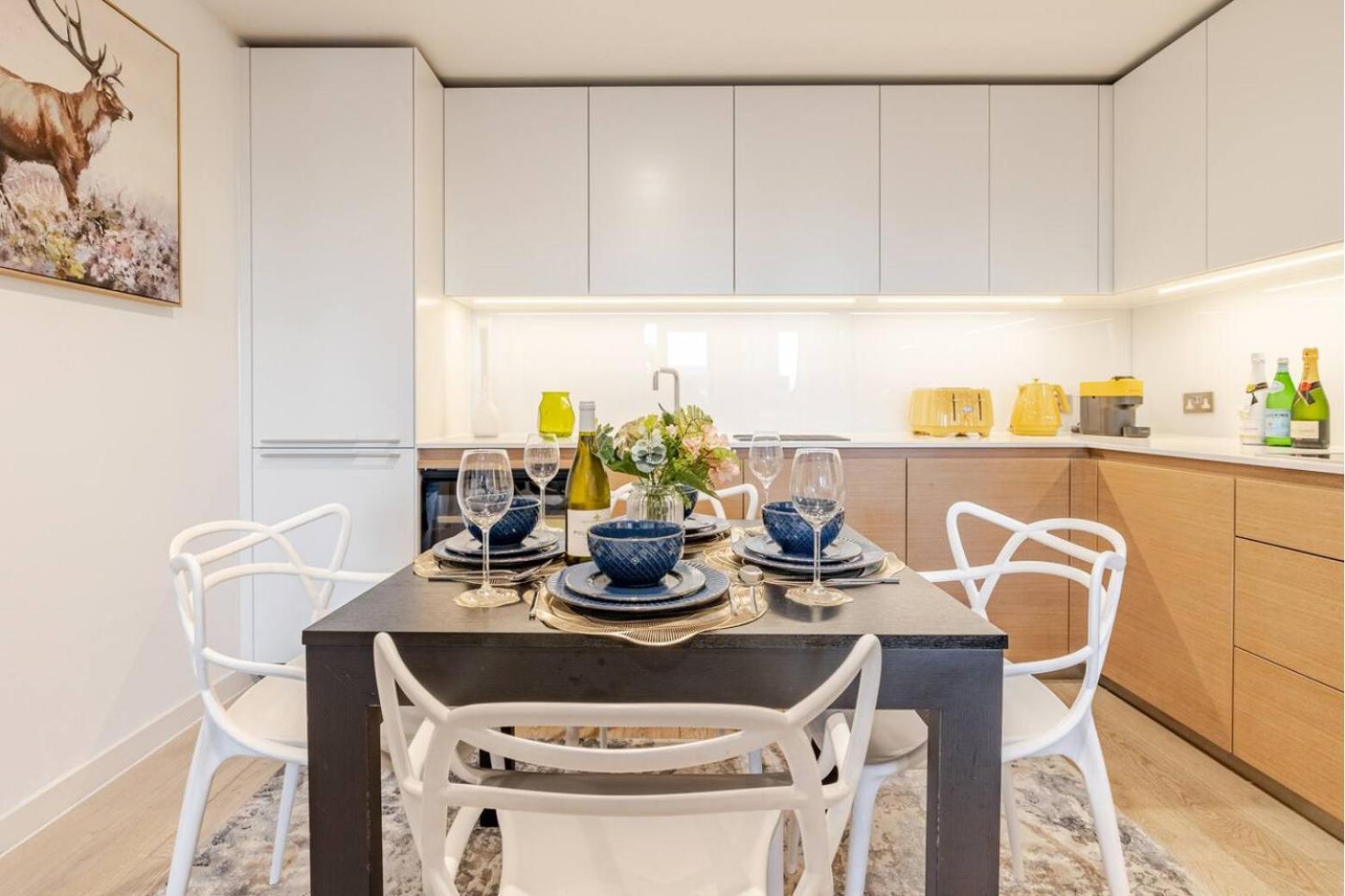 Soho 2 Bed Penthouse Modern Londra